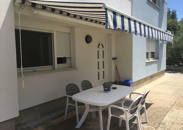 Апартаменты Ana's Петрчане